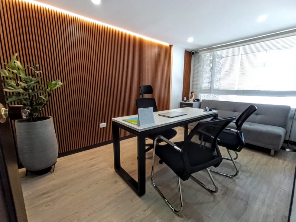 OFICINA REMODELADA AL 100% EN LA ZONA DE EL CHICO — foto 6