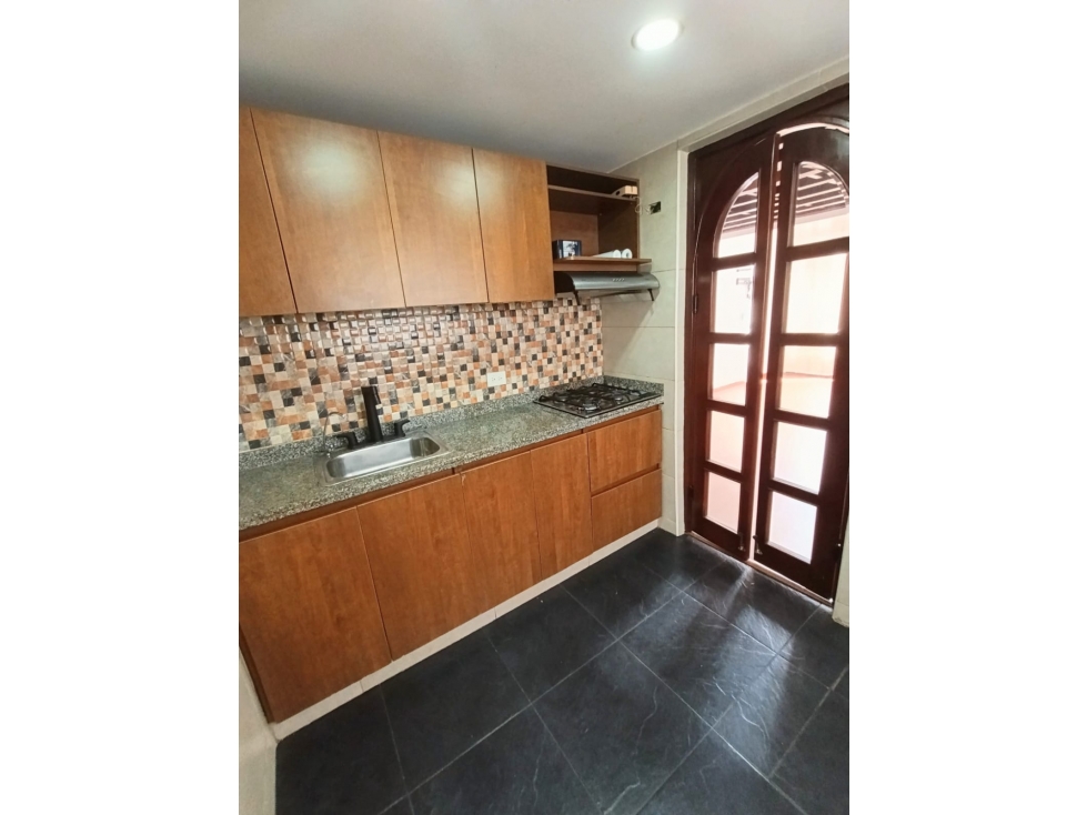 APARTAMENTO EN VENTA PARQUE DE MODELIA- EXCELENTE ESTADO — foto 3