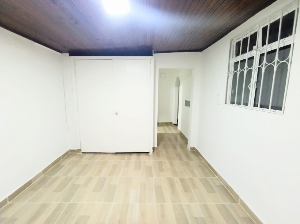 ARRENDAMOS CASA SECTOR DE GALERÍAS EN EXCELENTE ESTADO — foto 4