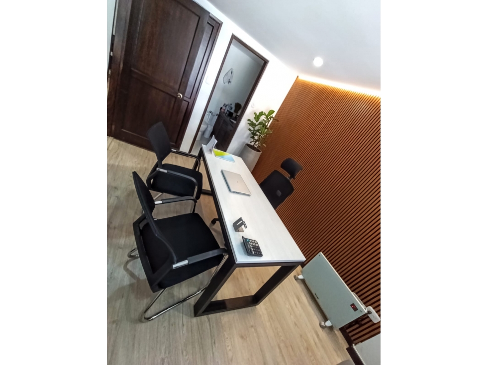 OFICINA REMODELADA AL 100% EN LA ZONA DE EL CHICO — foto 4