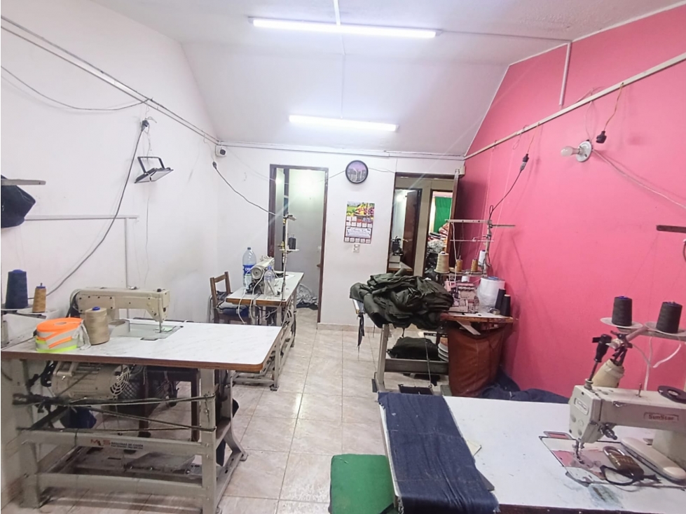 CASA EN CALLE COMERCIAL EN MILENTA (PROPICIA PARA COMERCIO/FABRICA) — foto 4