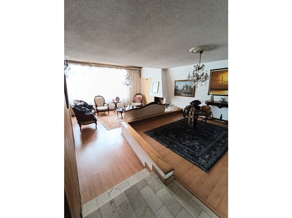 CASA EN VENTA EN MODELIA PARA REMODELAR — foto 3
