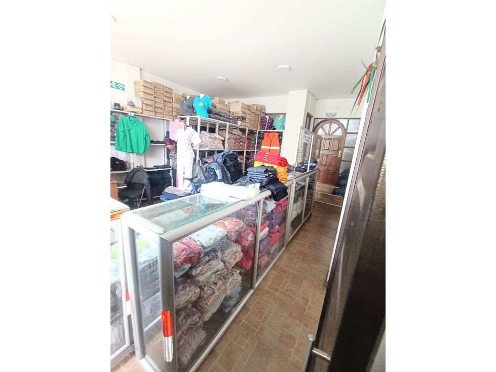 CASA EN CALLE COMERCIAL EN MILENTA (PROPICIA PARA COMERCIO/FABRICA) — foto 3