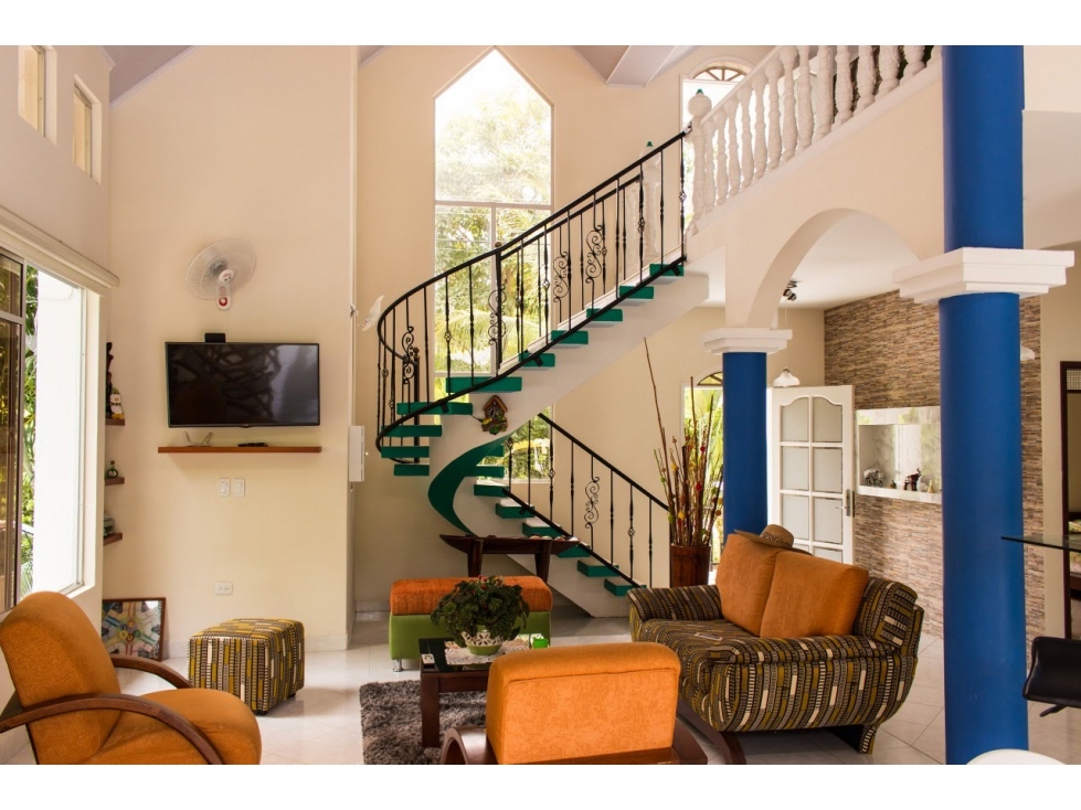 PRECIOSA CASA CAMPESTRE VIA MELGAR- GIRARDOT SOBRE LA PANAMERICANA - 3