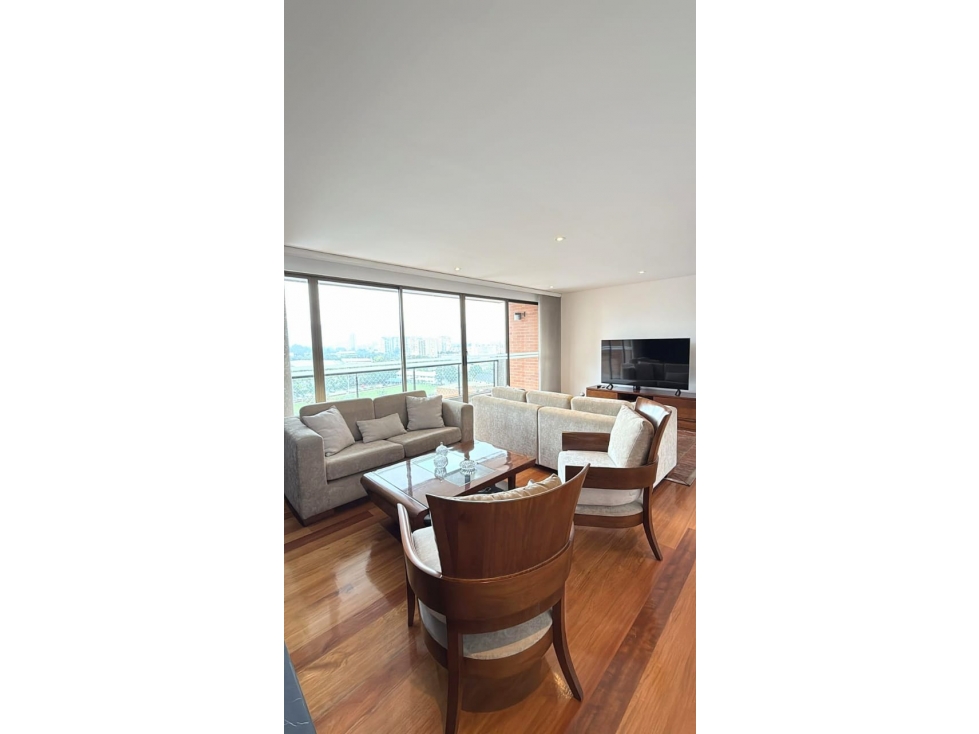 LUJOSO APARTAMENTO EN COLINA CAMPESTRE — foto 6