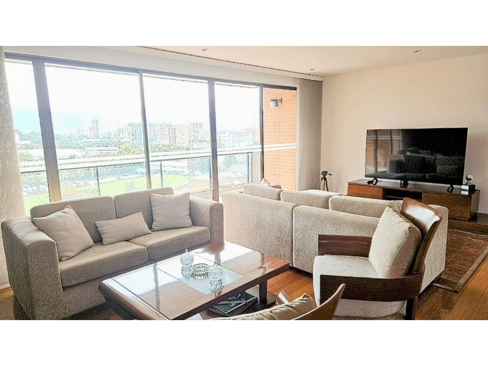 LUJOSO APARTAMENTO EN COLINA CAMPESTRE — foto 4
