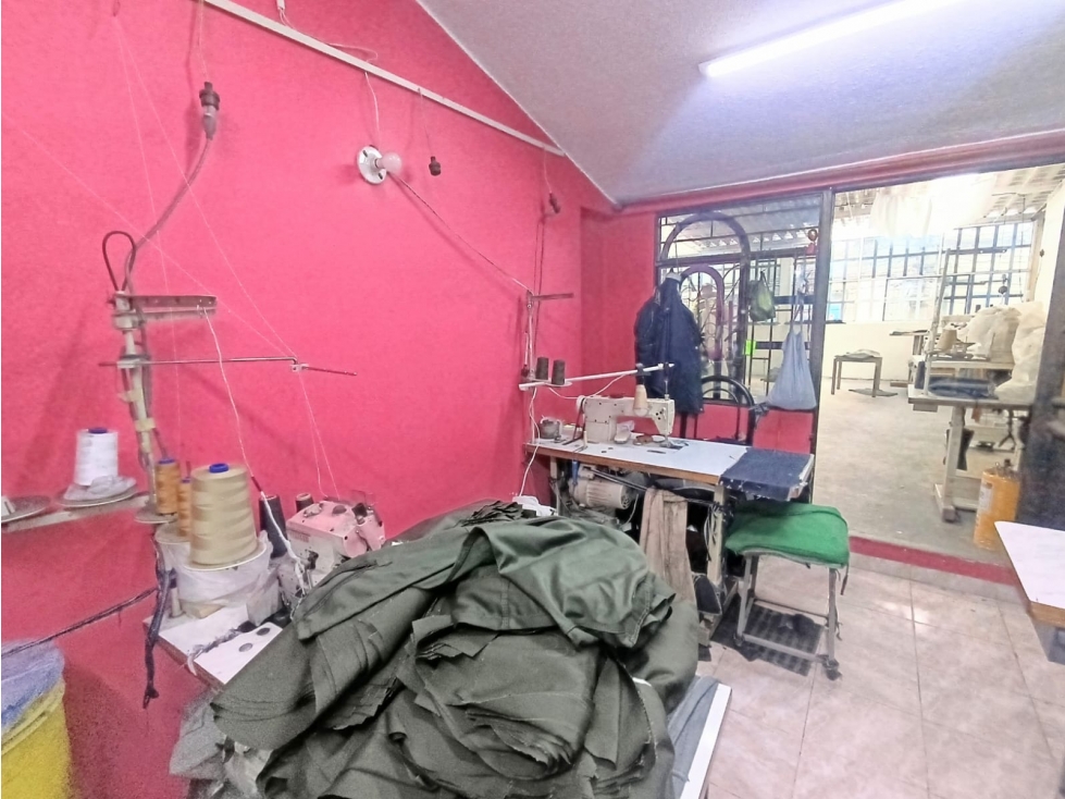 CASA EN CALLE COMERCIAL EN MILENTA (PROPICIA PARA COMERCIO/FABRICA) — foto 5