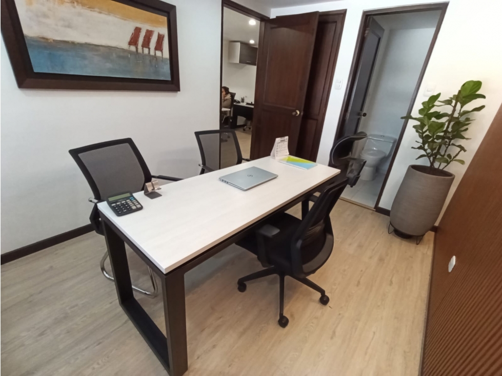 OFICINA REMODELADA AL 100% EN LA ZONA DE EL CHICO — foto 5