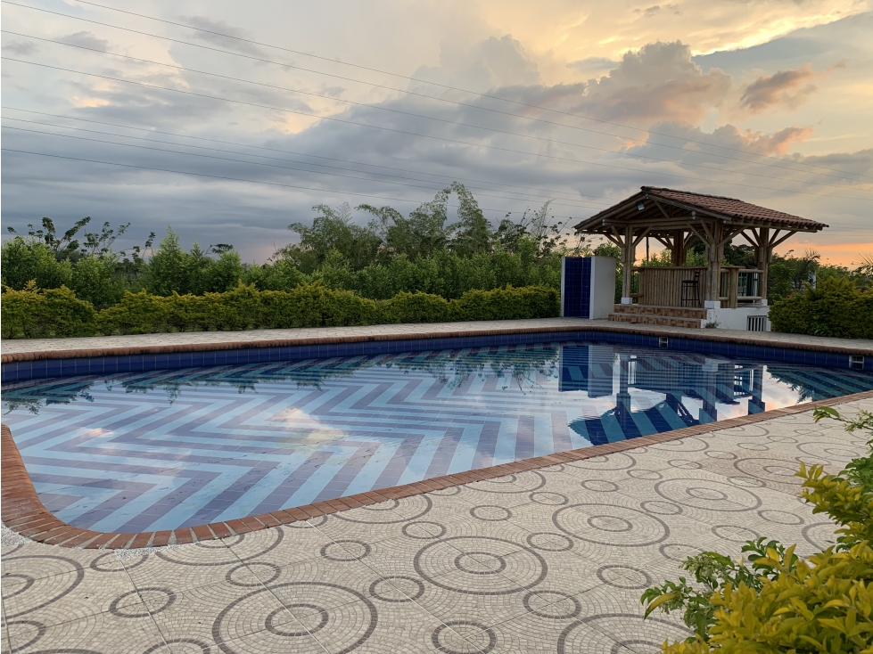 SE VENDE FINCA HOTEL ENTRE MONTENEGRO Y QUIMBAYA - 4