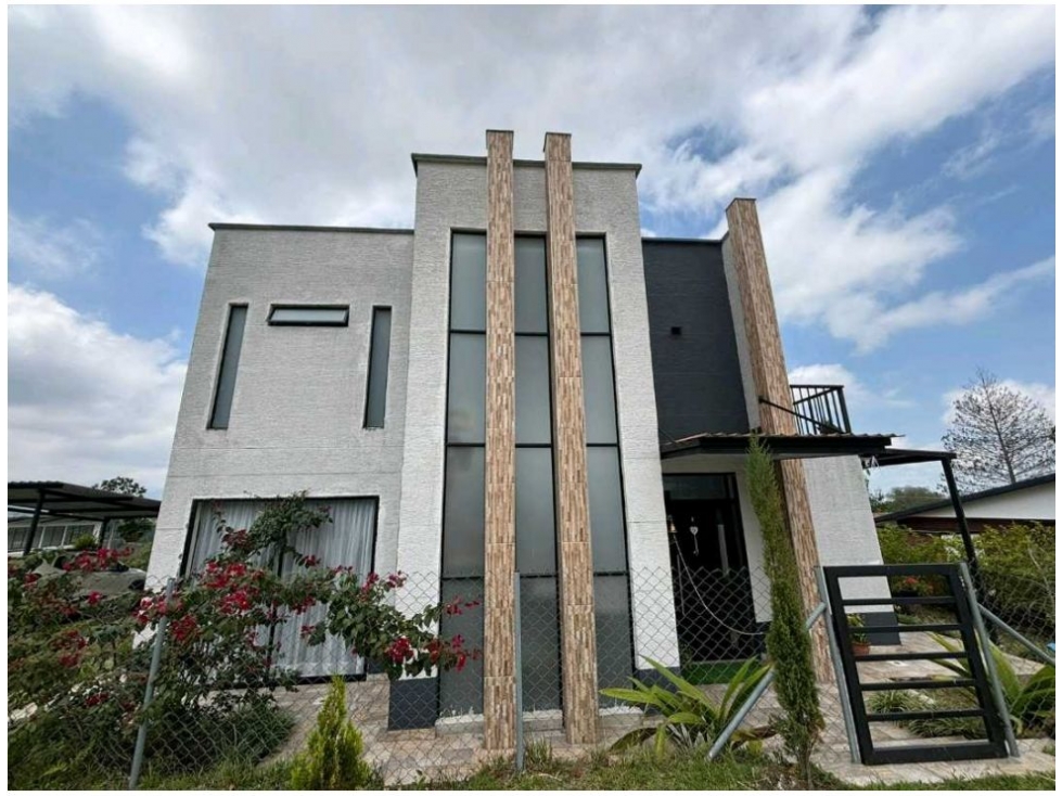 SE VENDE CASA CAMPESTRE CERCA A CIRCASIA
