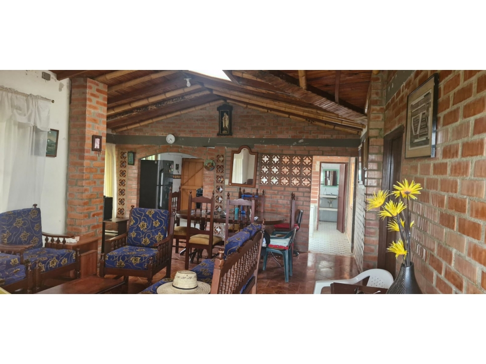 SE VENDE FINCA VEREDA LA CABAÑA CERCA A CAICEDONIA - 1