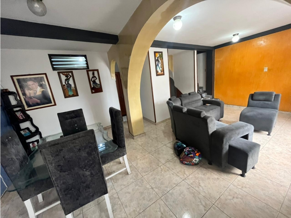 SE VENDE CASA EN EL BARRIO GRANADA — foto 4
