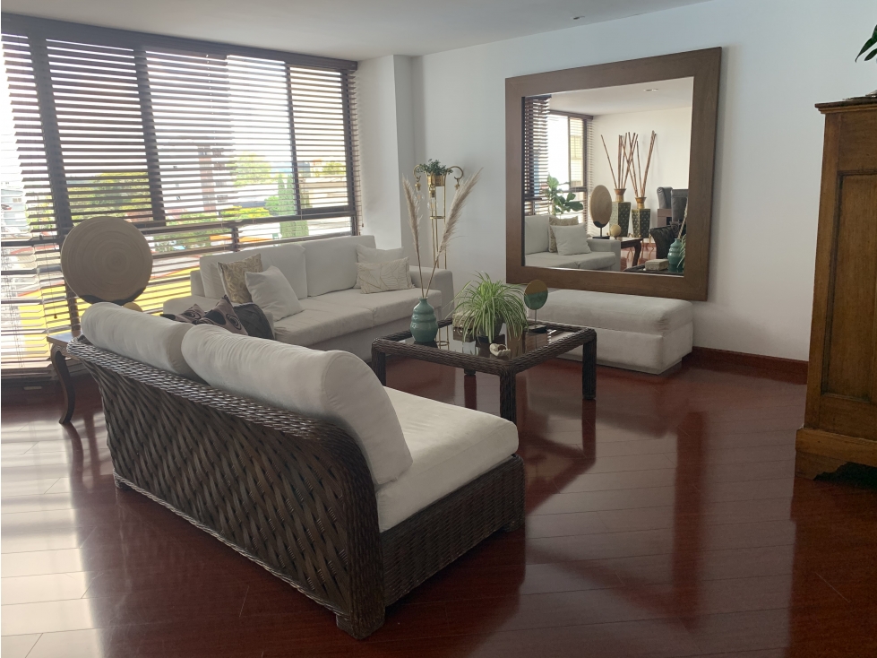 SE VENDE APARTAMENTO EN LA CASTELLANA — foto 2