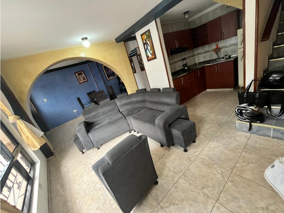 SE VENDE CASA EN EL BARRIO GRANADA — foto 3