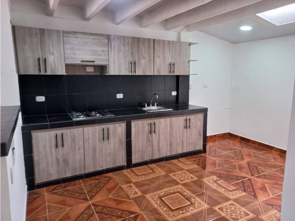 SE VENDE CASA EN EL BARRIO LIBERTADORES — foto 3
