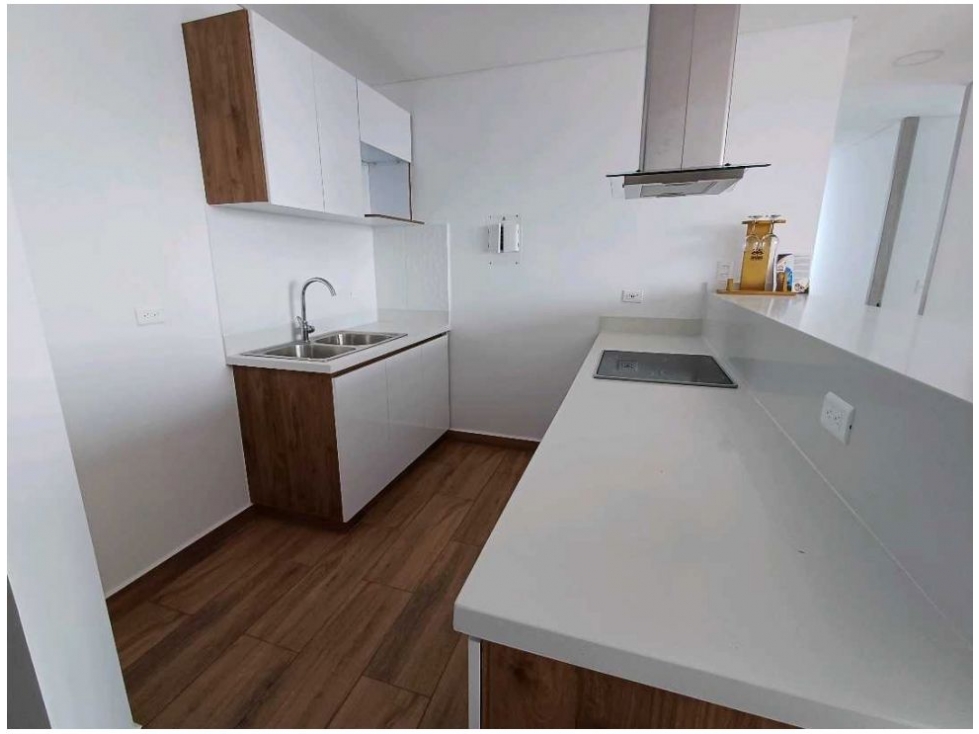 SE VENDE APARTAMENTO EN EL BARRIO LAURELES — foto 3
