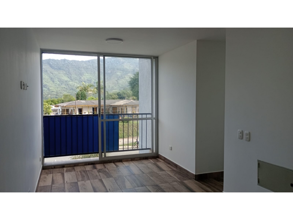 SE VENDE APARTAMENTO EN LA AVENIDA CENTENARIO — foto 2