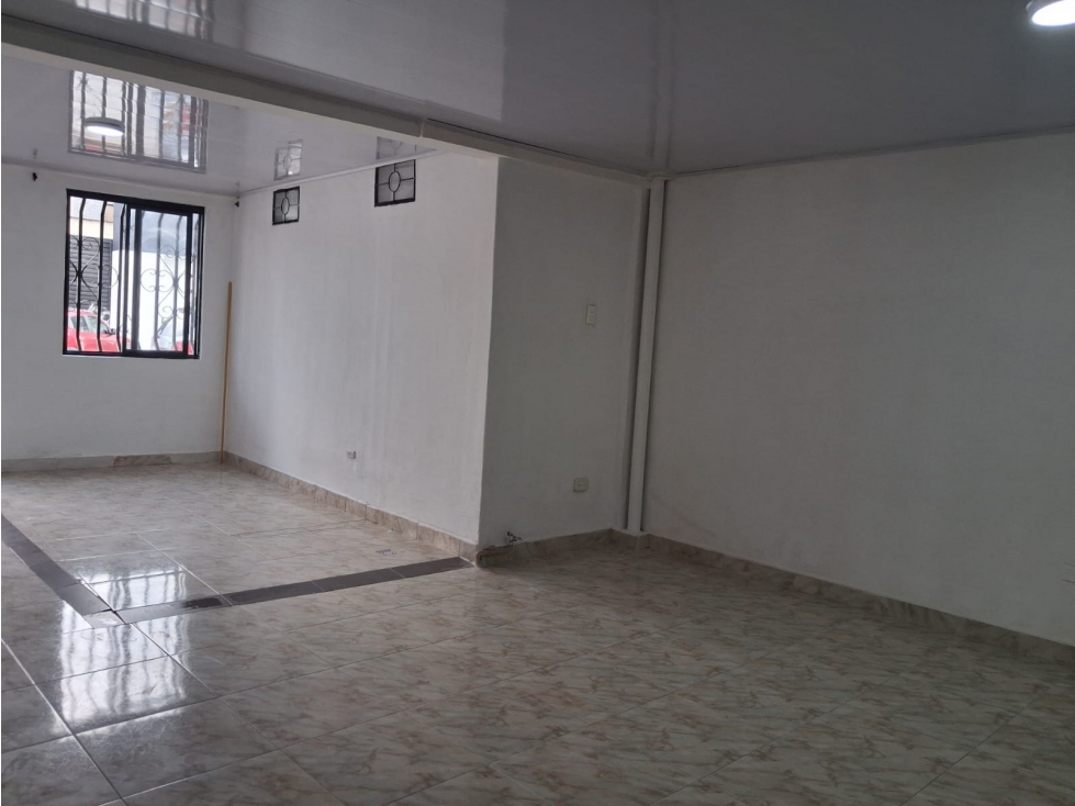 SE ARRIENDA CASA SECTOR LA CABAÑA — foto 4