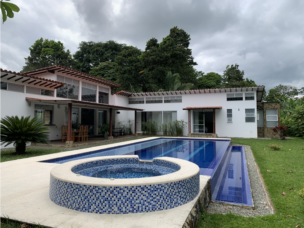 SE VENDE CASA CAMPESTRE EN LA VIA ARMENIA CLUB CAMPESTRE — foto 2