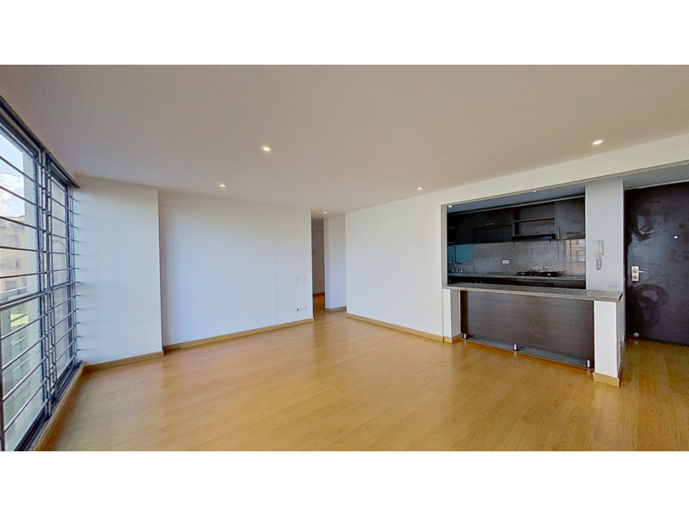 Amplio apartamento en venta en Americas con 68, Bogotá