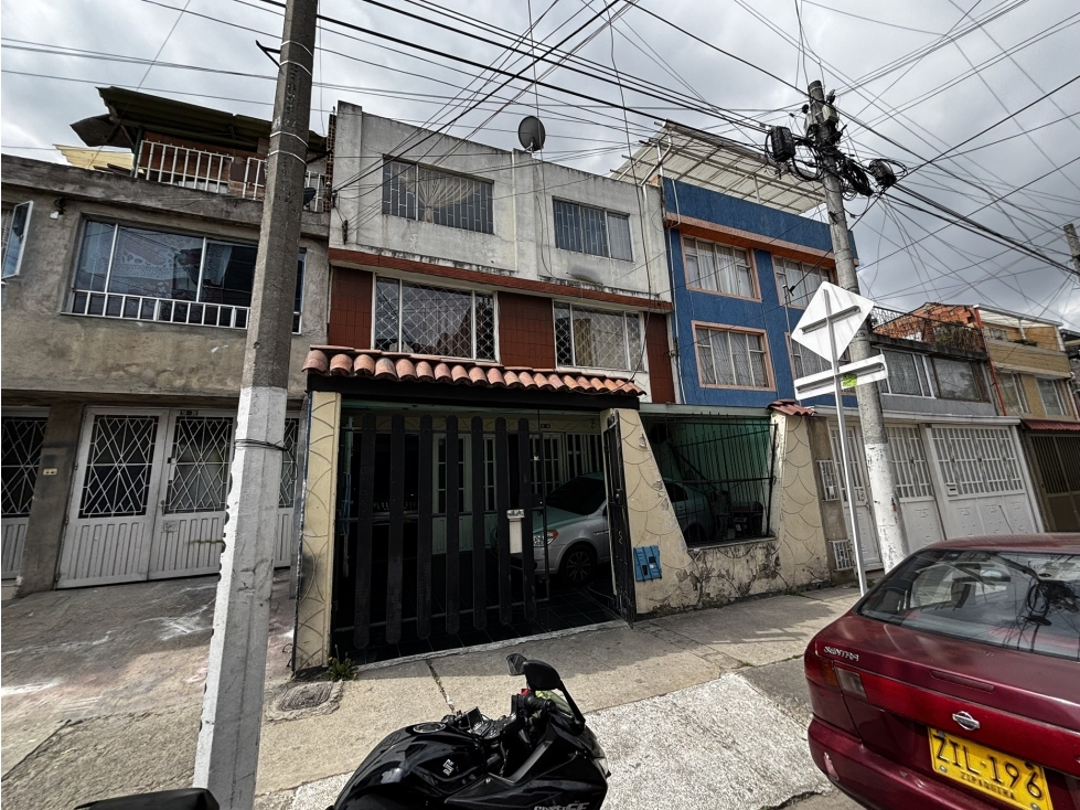 Venta de casa de barrio Ciudad montes Bogotá