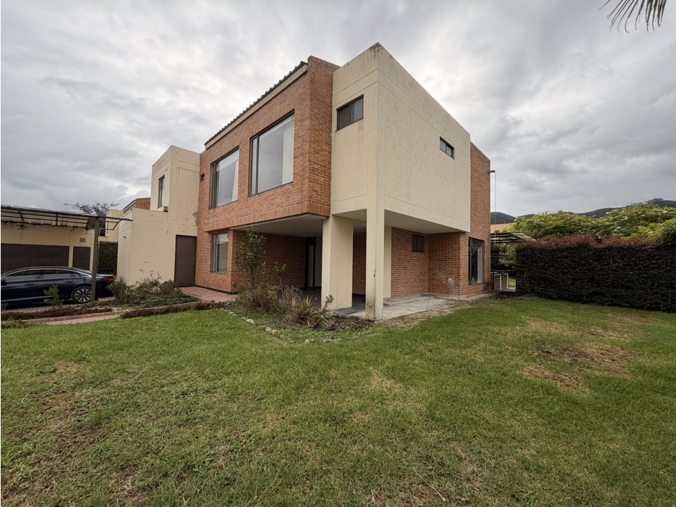 CASA EN VENTA EN CONJUNTO COTA SANTA MARIA DEL CAMPO