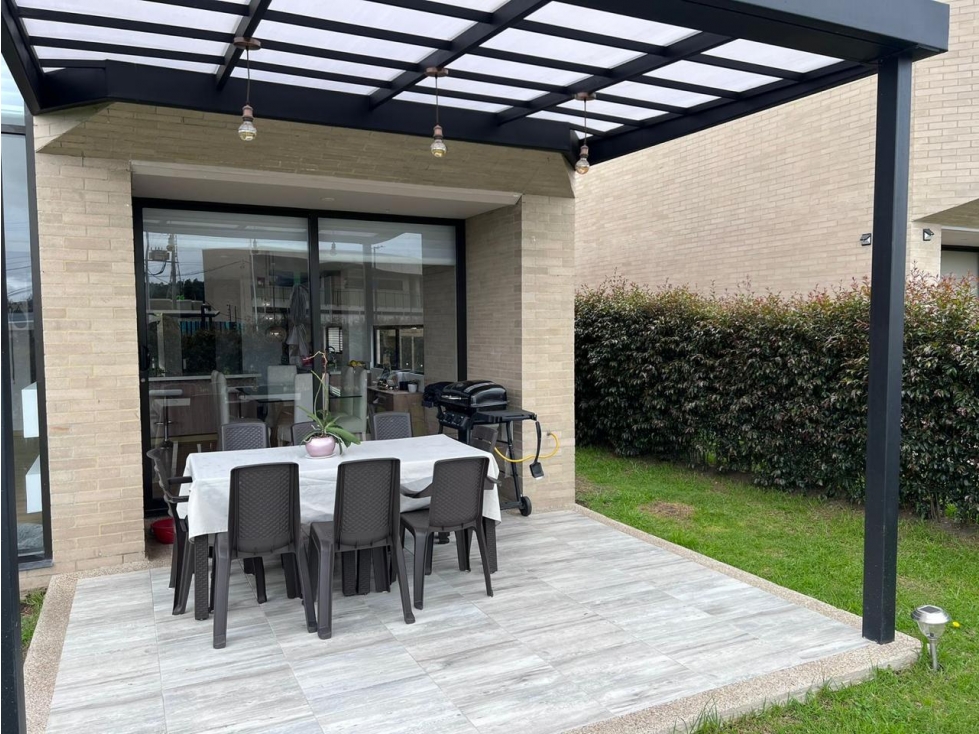 HERMOSA CASA EN VENTA COTA PALO DE AGUA — foto 2