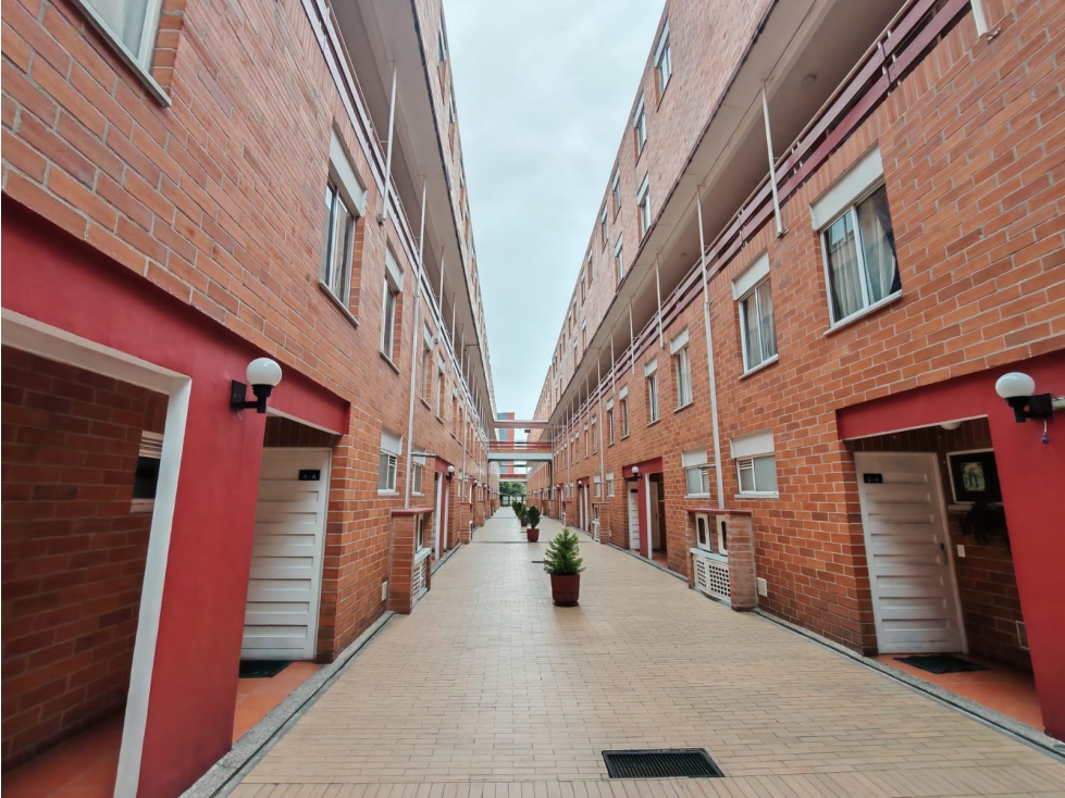Casa en venta en Alandra, Ciudad Alsacia, Bogotá — foto 3