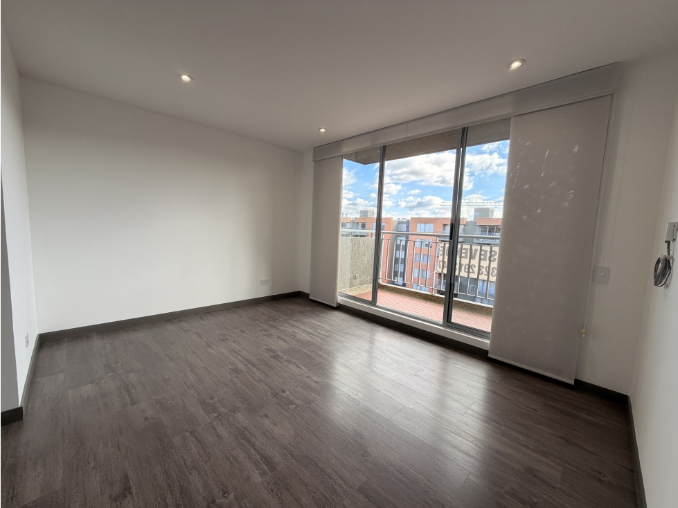VENTA HERMOSO APARTAMENTO CEREZO HACIENDA ALCALÁ 8AVO NIVEL MOSQUERA — foto 2