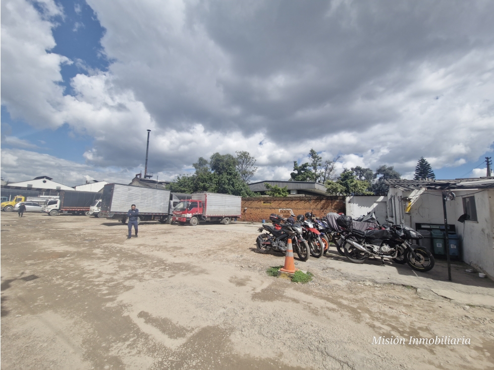 Lote de 3528 m2 en venta-Puente Aranda — foto 3