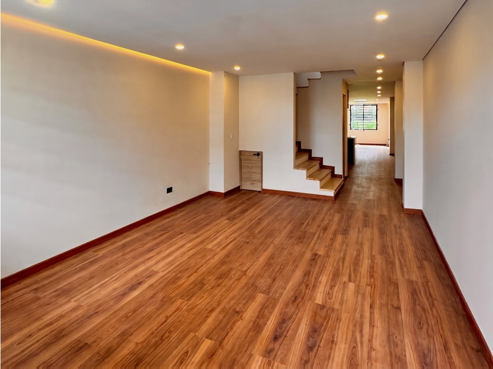 HERMOSA CASA EN VENTA COTA WESTOWN PARA ESTRENAR - 3