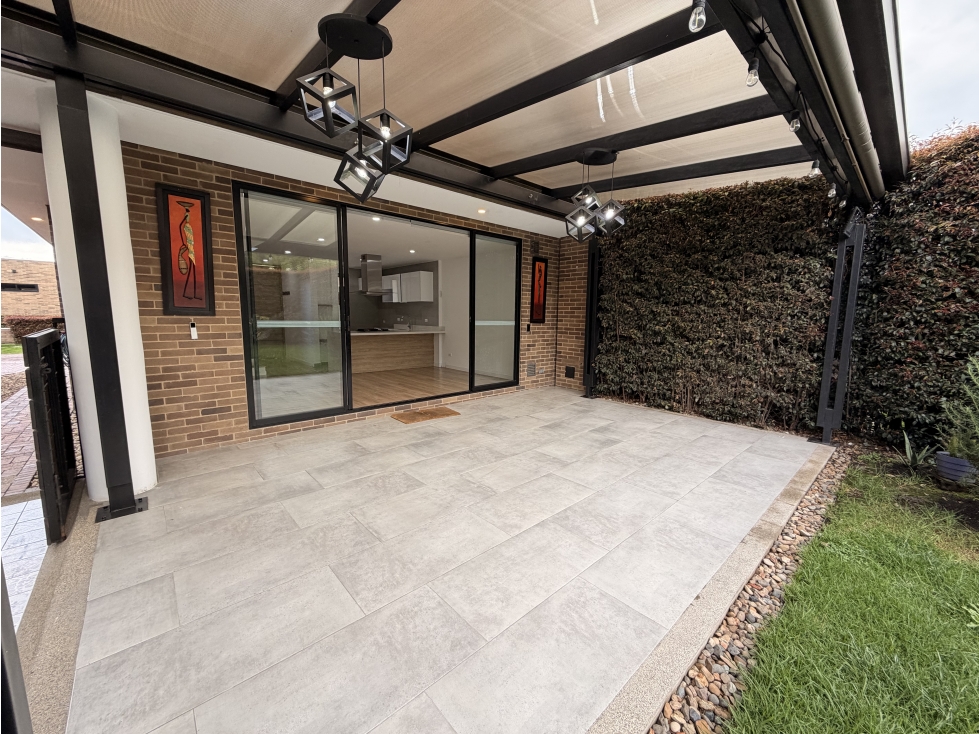 HERMOSA CASA EN VENTA CHÍA VD FONQUETÁ — foto 3