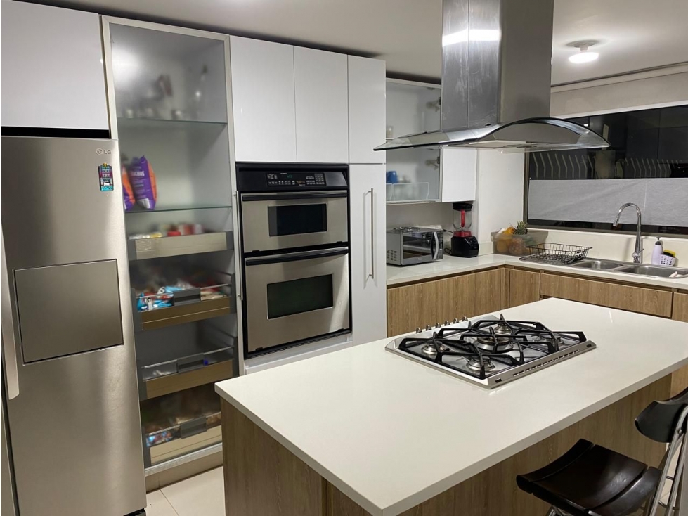 Exclusiva casa de 286 m2 en venta, Gratamira Suba — foto 4