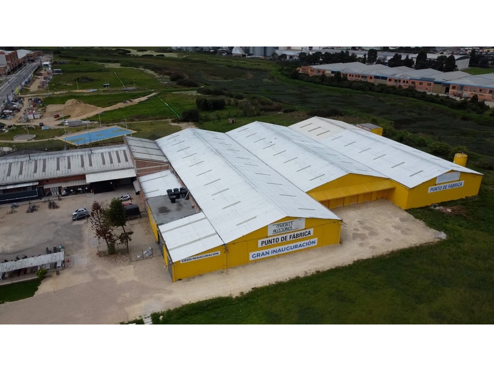 Venta de Lote 11.200 uso Industrial-Comercial Mosquera Vía Principal - 3