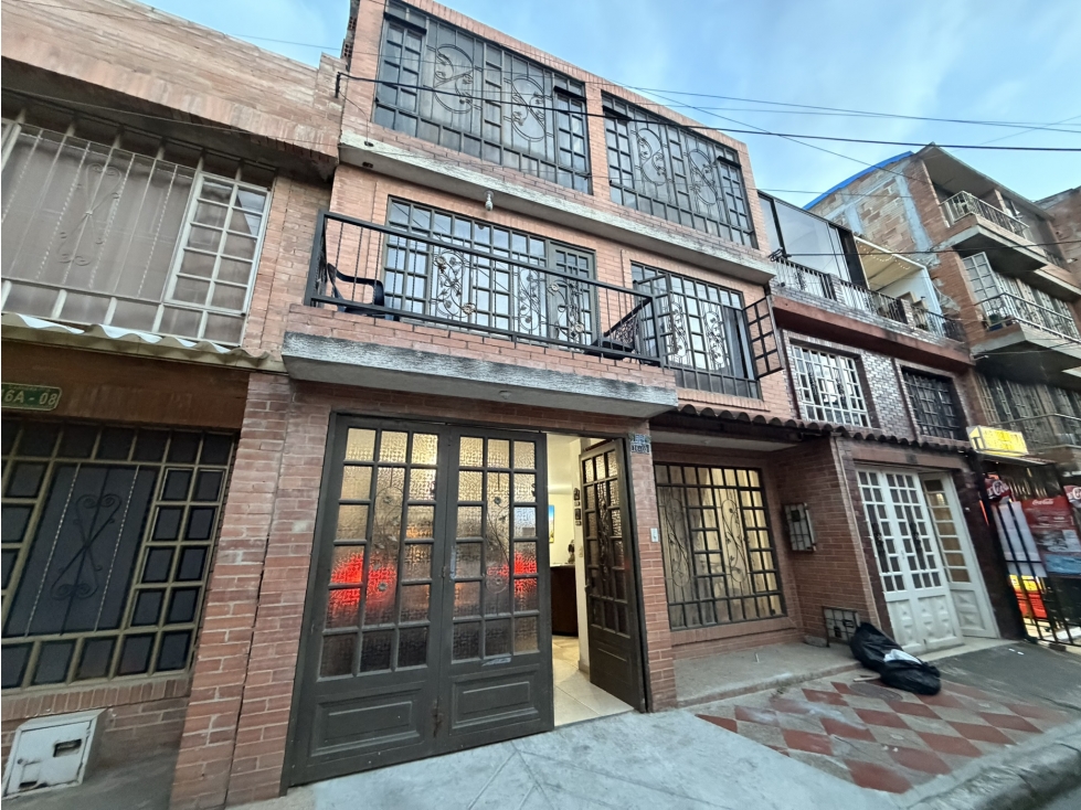 Amplia Casa Unifamiliar en venta Barrio Alicante, Mosquera — foto 3