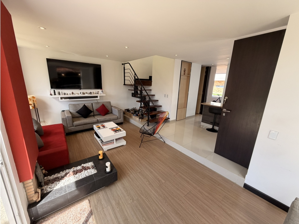 HERMOSA CASA EN VENTA CHÍA VENTTO RESERVADO — foto 3