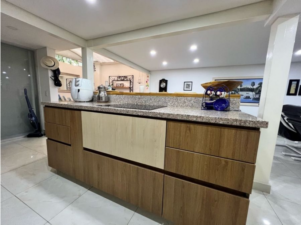 *VENTA DE CASA UNIFAMILIAR DE 3 NIVELES EN BELÉN LA MOTA, MEDELLÍN — foto 4
