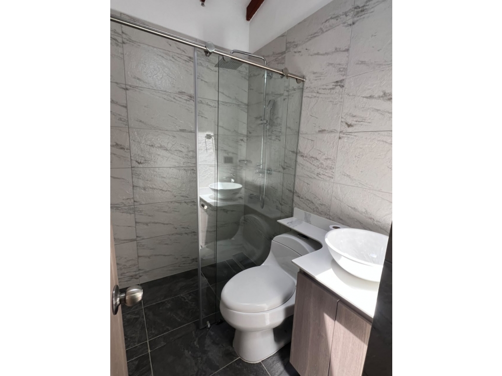 *Venta de apartamento para estrenar en Florencia, Medellín — foto 3