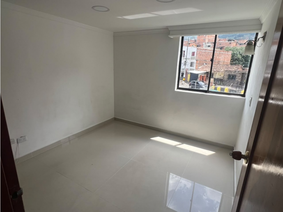 *VENTA DE APARTAMENTO EN LA ALDEA, BELLO — foto 6