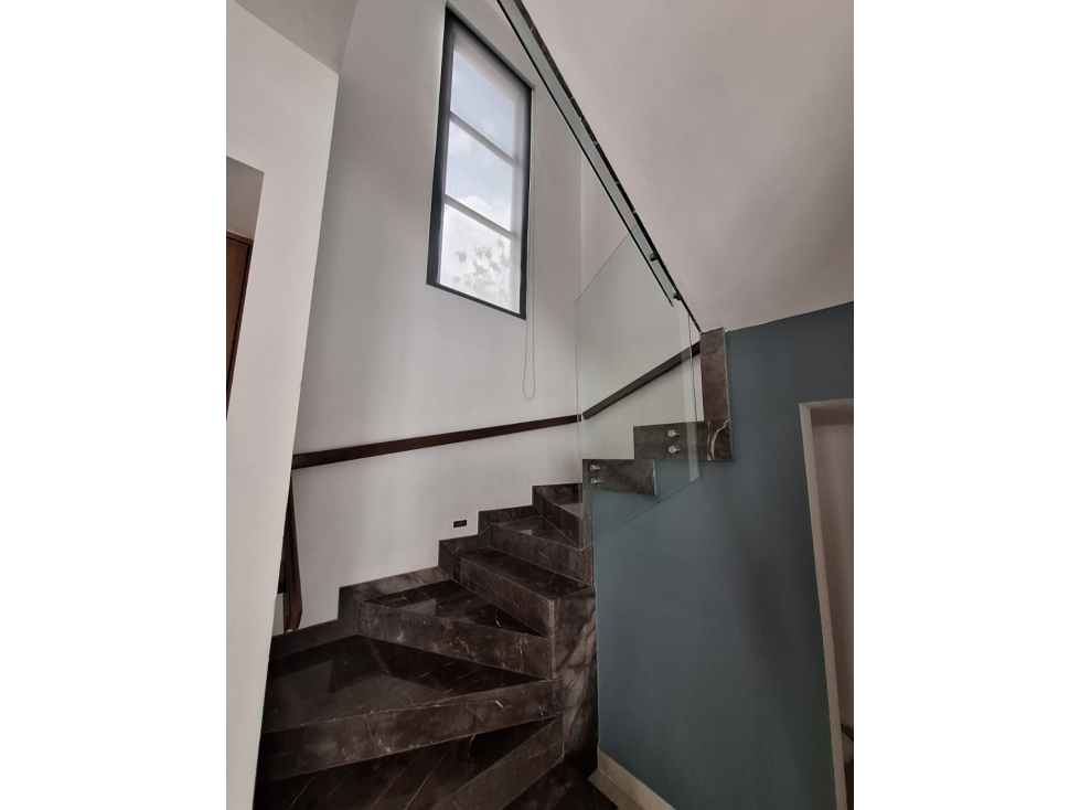 RENTA DE HERMOSA CASA EN SAN DIEGO CUTZ CONKAL — foto 5