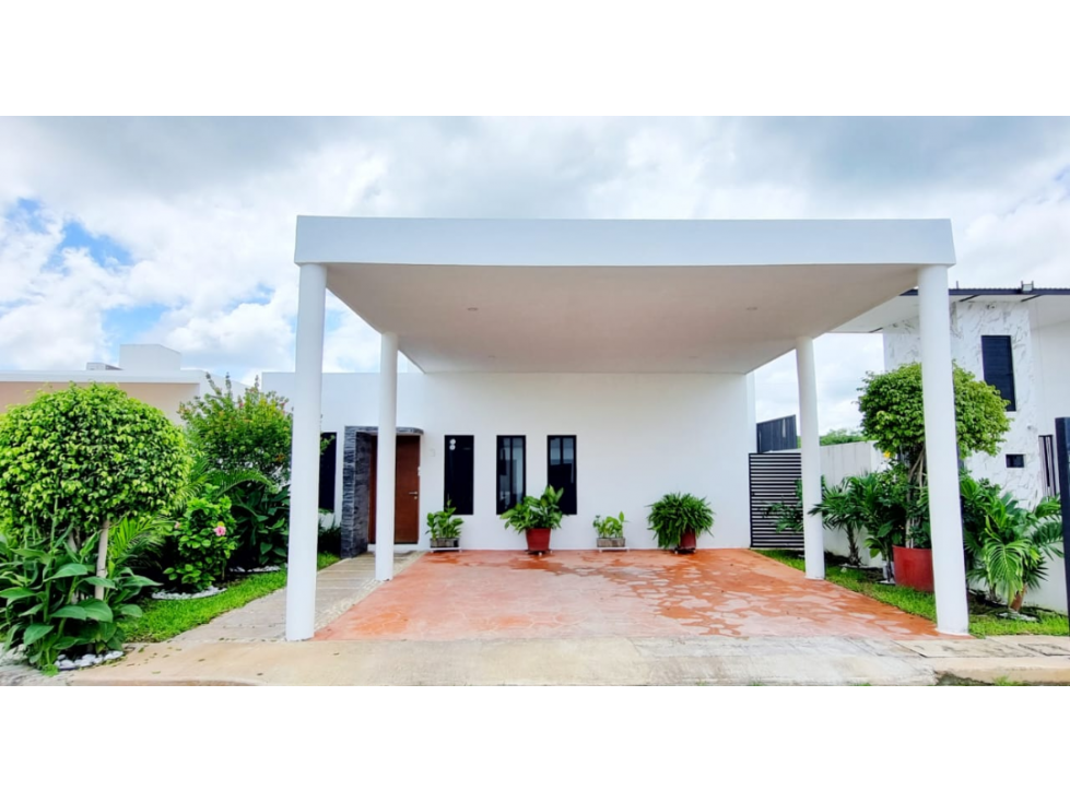 VENTA DE HERMOSA CASA DE UNA PLANTA EN PRIVADA EN CONKAL - 2