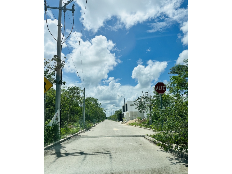 TERRENO EN VENTA EN FRACCIONAMIENTO 'AMARANTA' CONKAL