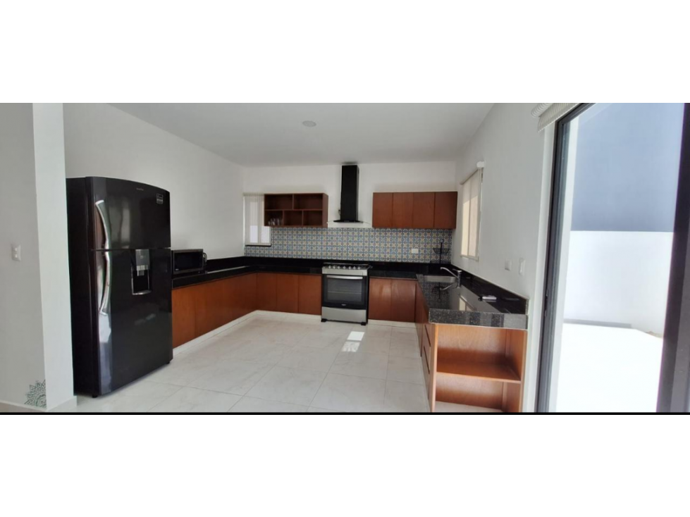 HERMOSA RESIDENCIA EN RENTA EN SAN DIEGO CUTZ CONKAL — foto 5