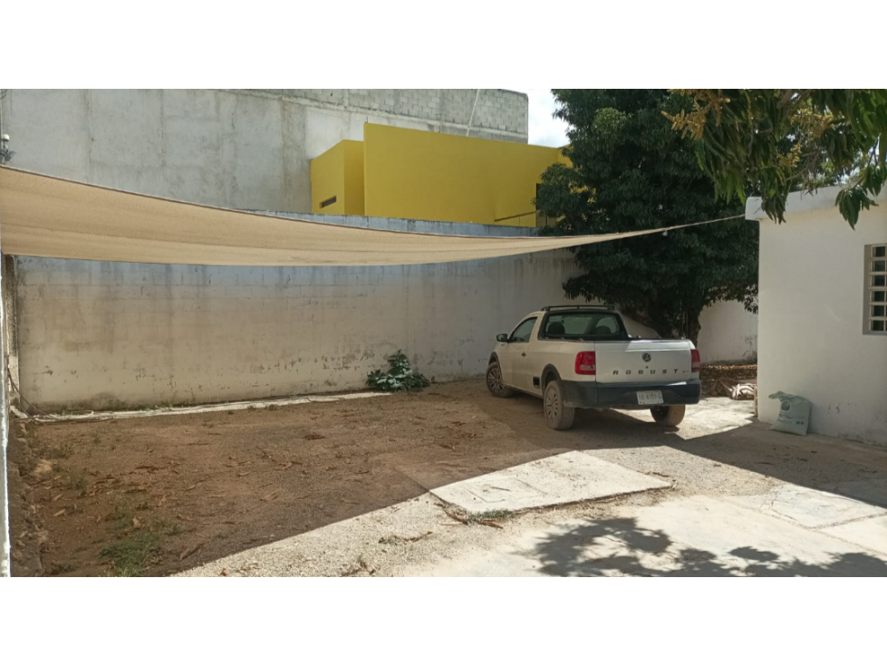 VENTA DE TERRENO CON OFICINA - 3
