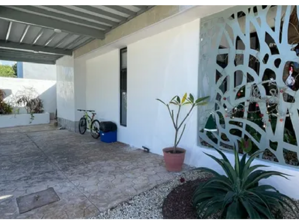 VENTA DE HERMOSA CASA EN JARDINES DE REJOYADA — foto 6
