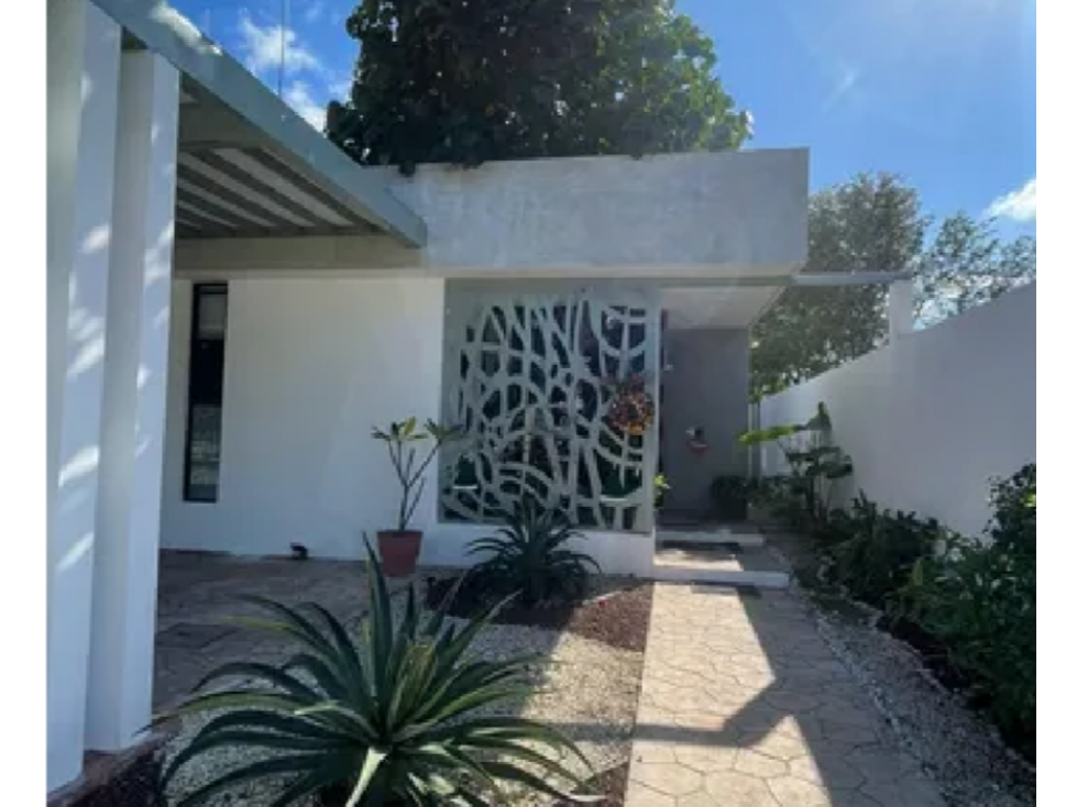 VENTA DE HERMOSA CASA EN JARDINES DE REJOYADA — foto 4