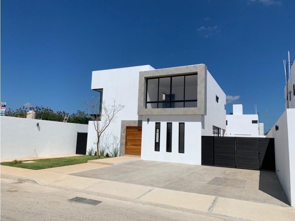 CASA MAKTUB MODELO II PREVENTA 10 HERMOSAS CASAS EN EL NORTE DE MERIDA