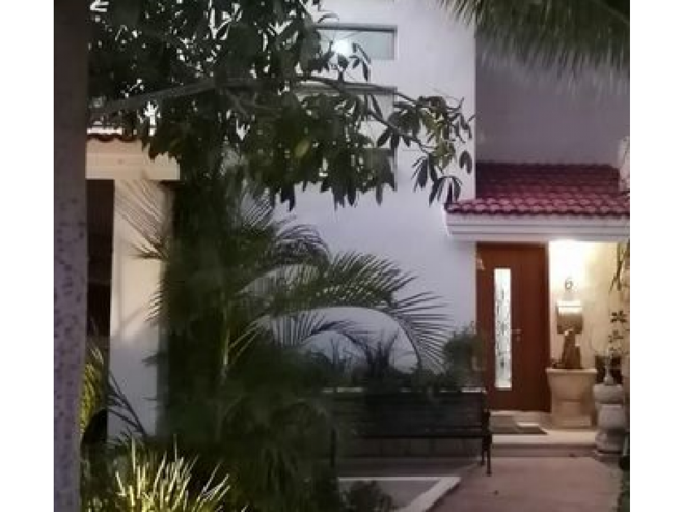 HERMOSA RESIDENCIA DE 4 HABITACIONES EN RENTA PRIVADA COCOYOLES - 1