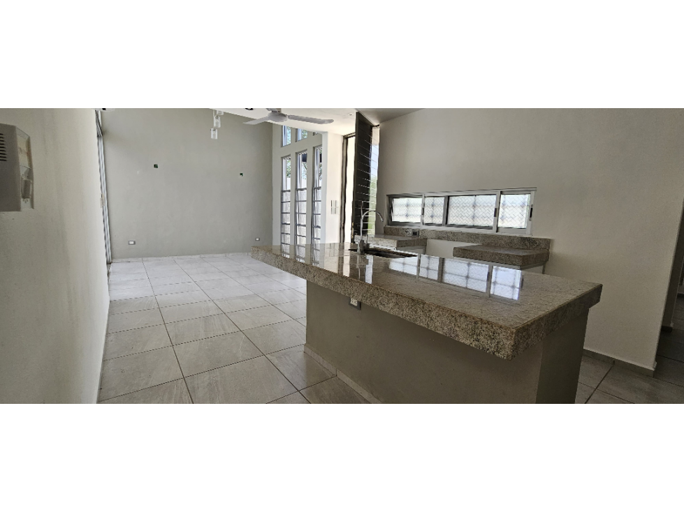 VENTA DE CASA EN AMARANTA - 4