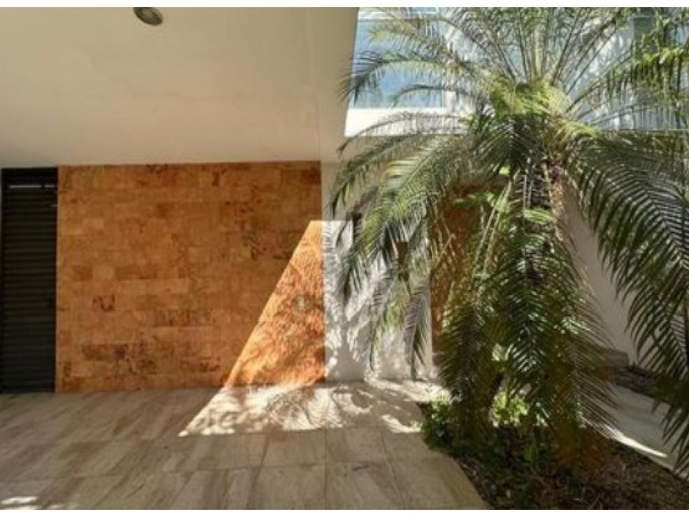 HERMOSA CASA EN RENTA EN MONTEBELLO — foto 3